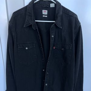 Levi’s men black denim shirt